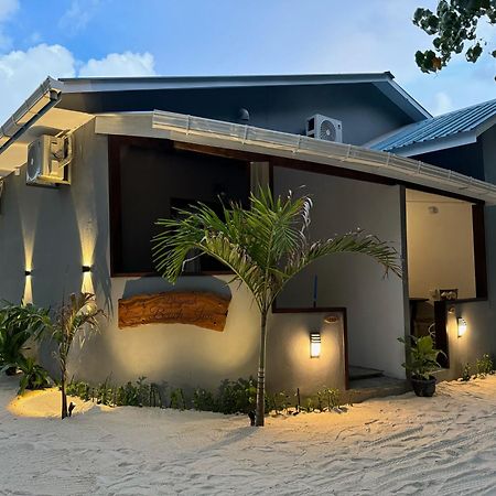 Dhigurah Beach Inn Kültér fotó