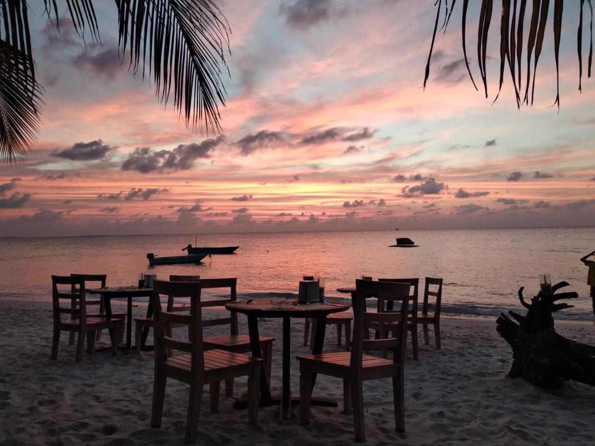 Dhigurah Beach Inn Kültér fotó